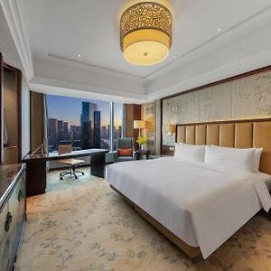 Deluxe Zimmer mit Kingsize-Bett